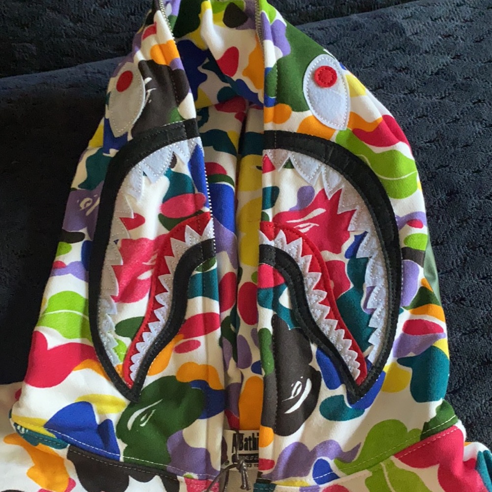 Bape hoodie - Picture 3 of 8